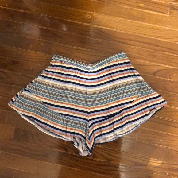 Stripped shorts - Picture 1 of 1